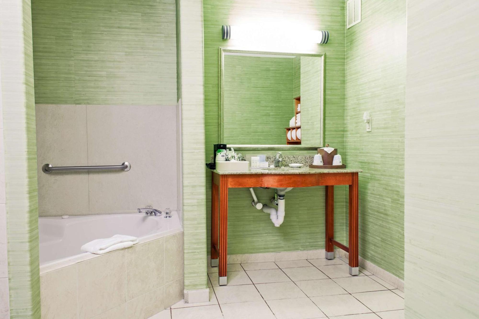 Hampton Inn & Suites Гарлінґен Екстер'єр фото
