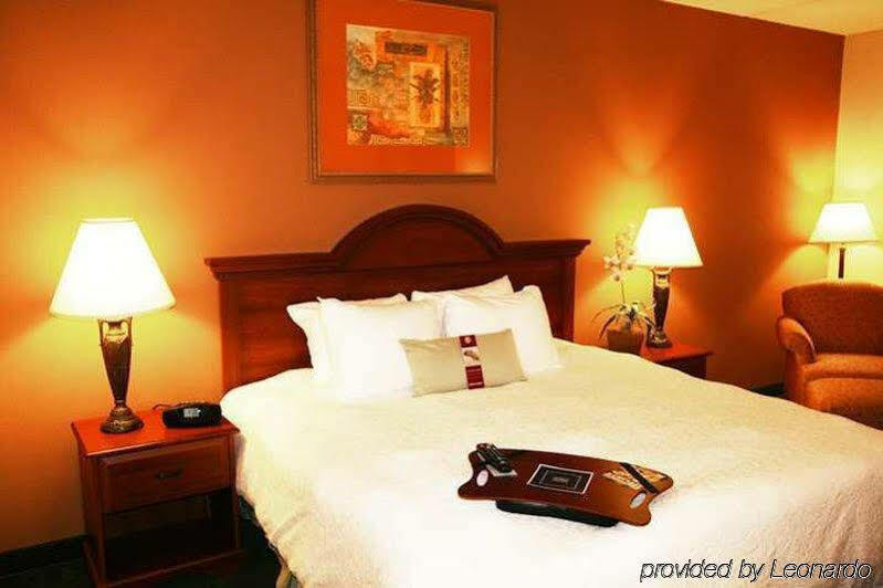 Hampton Inn & Suites Гарлінґен Екстер'єр фото